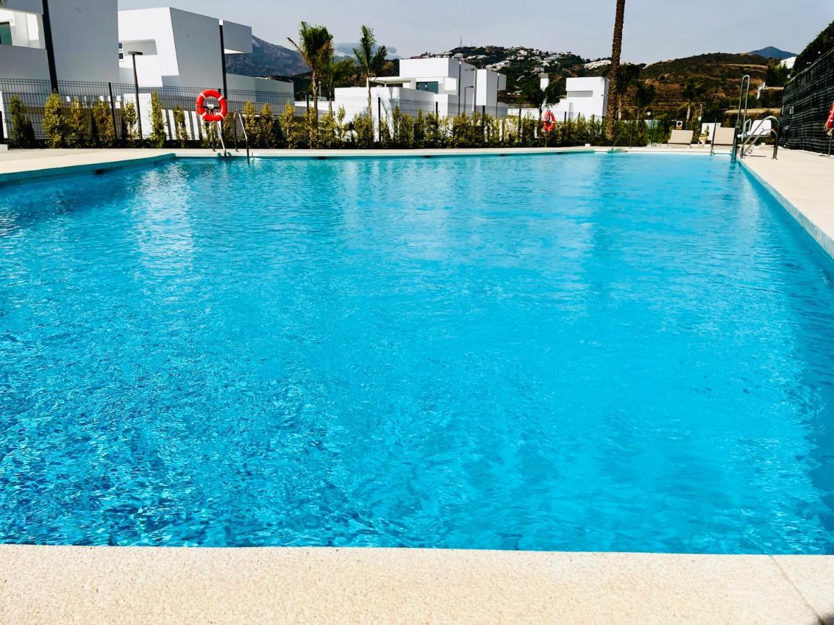 Exclusive New Within Santa Clara And Golf & Country Club Appartement